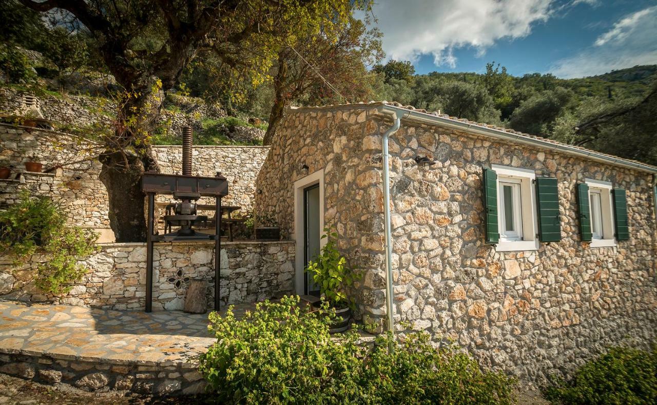 Gasthaus Castelli Olive Press Acharavi  Exterior foto